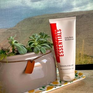 NEW & Sealed! Rodan + Fields Daily Body Moisturizer